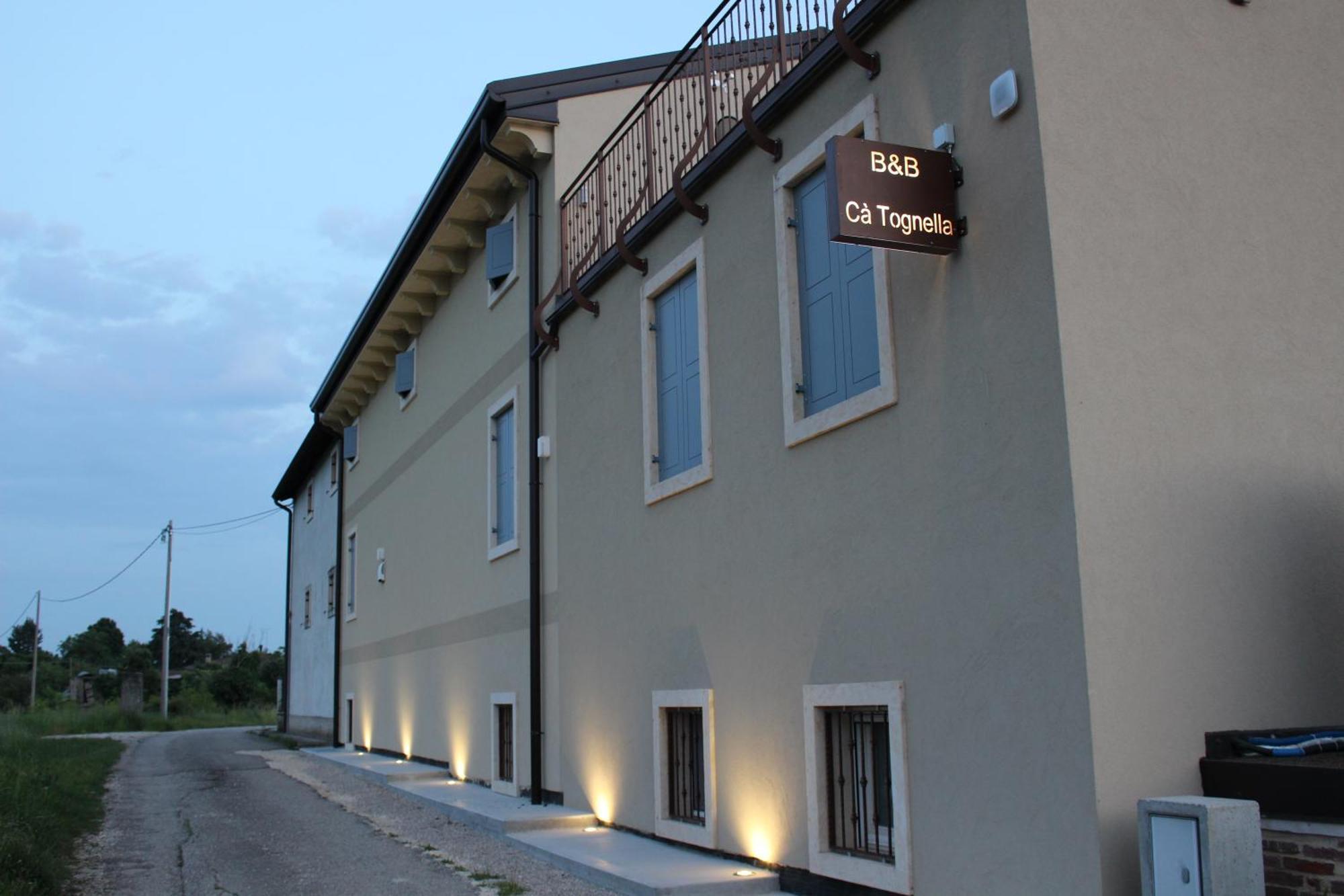 Bed And Breakfast Ca Tognella Pescantina Exteriör bild